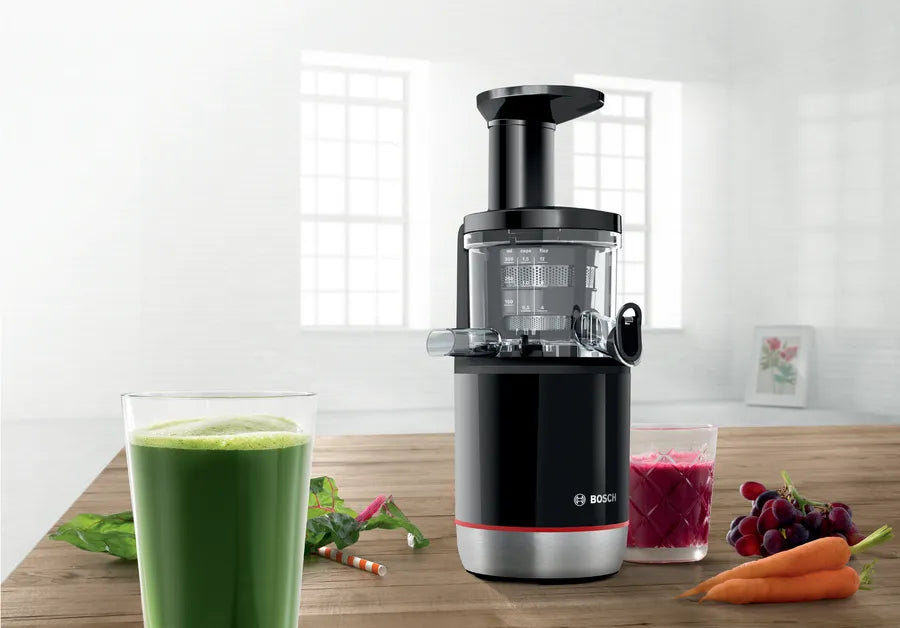Slow juicer VitaExtract 150 W Black, Brushed stainless steel MESM731MIN